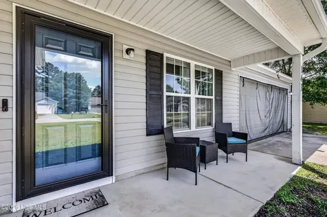 143 Ashbury Park Lane Richlands NC 28574