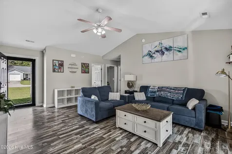 143 Ashbury Park Lane Richlands NC 28574