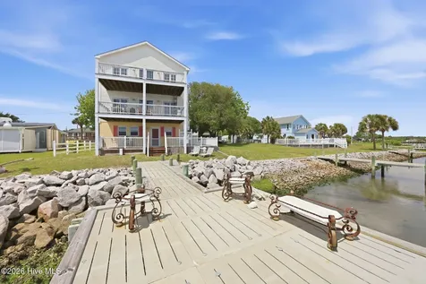 103 Waterfront Avenue Newport NC 28570
