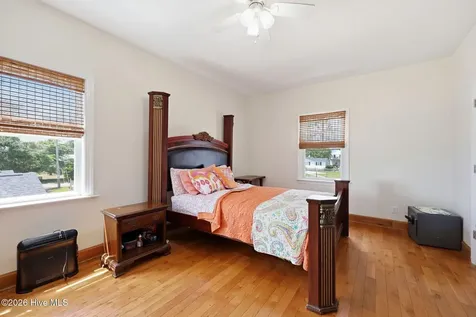 103 Waterfront Avenue Newport NC 28570