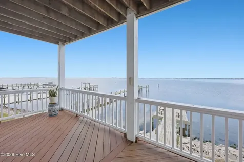 103 Waterfront Avenue Newport NC 28570