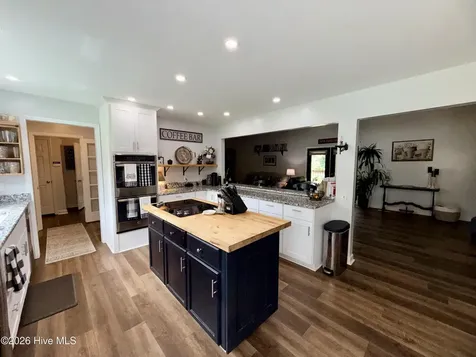 8081 Saint Andrews Drive Laurinburg NC 28352