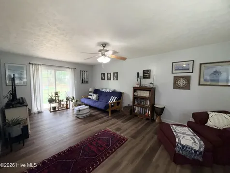 8081 Saint Andrews Drive Laurinburg NC 28352