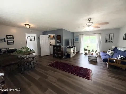 8081 Saint Andrews Drive Laurinburg NC 28352