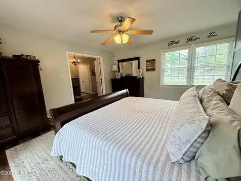 8081 Saint Andrews Drive Laurinburg NC 28352