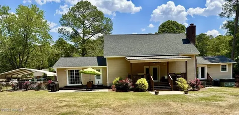 8081 Saint Andrews Drive Laurinburg NC 28352