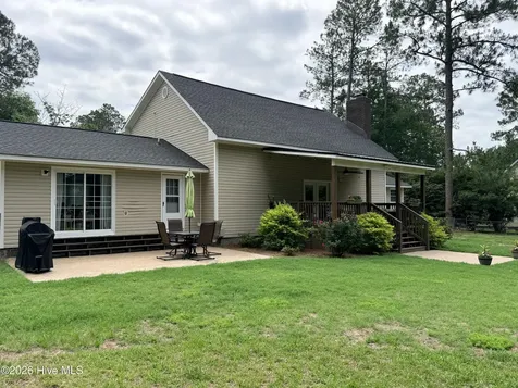8081 Saint Andrews Drive Laurinburg NC 28352