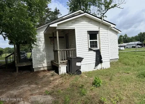 1659 Lyman Road Chinquapin NC 28521