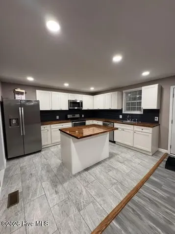 211 E Williamson Street Mount Olive NC 28365