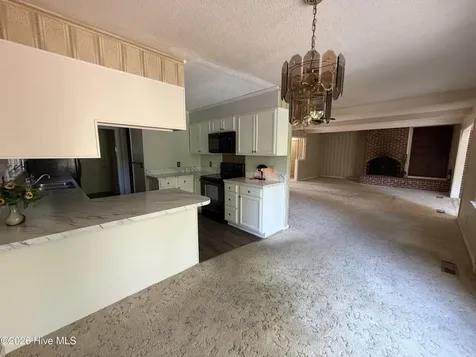 80 Hardee Lane Whispering Pines NC 28327