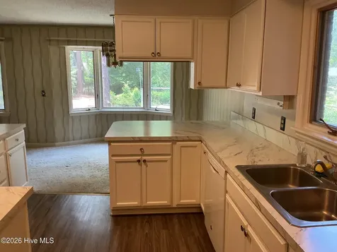 80 Hardee Lane Whispering Pines NC 28327