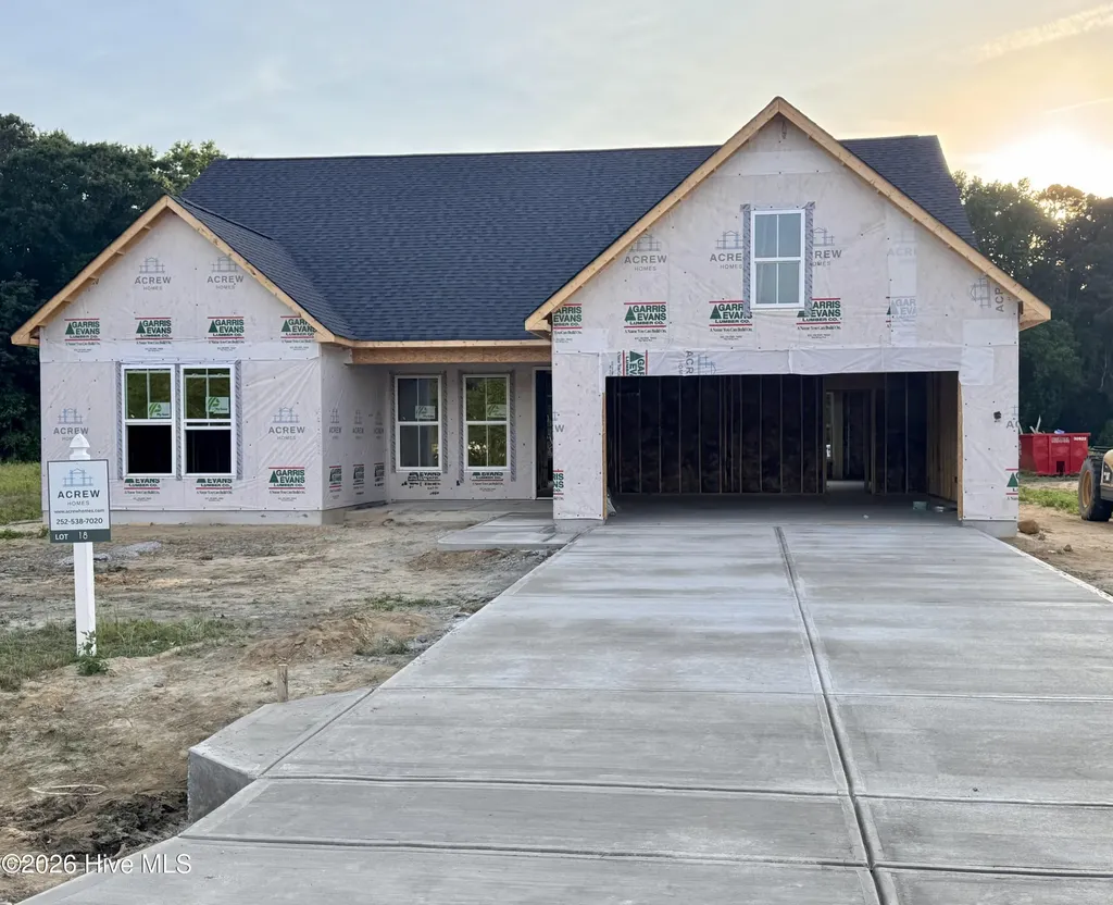 1778 Dixon Grove Lane Grimesland NC 27837