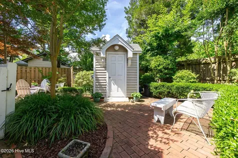 611 Craven Street New Bern NC 28560