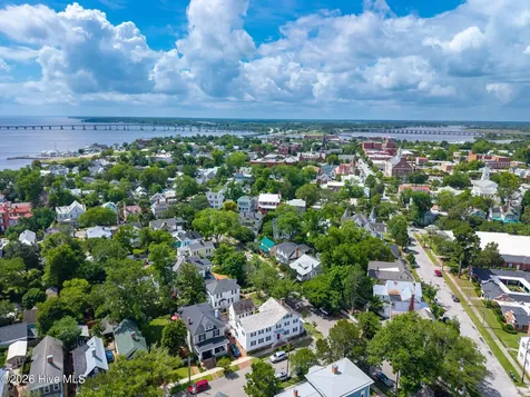 611 Craven Street New Bern NC 28560