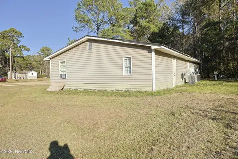 586 Tree Acres Circle NW Calabash NC 28467