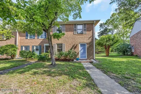 4918 Seabrook Court Wilmington NC 28403