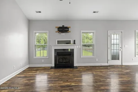 144 Backfield Place Jacksonville NC 28540