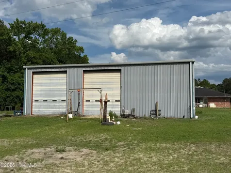 1434 Nc 53 Highway W Elizabethtown NC 28337