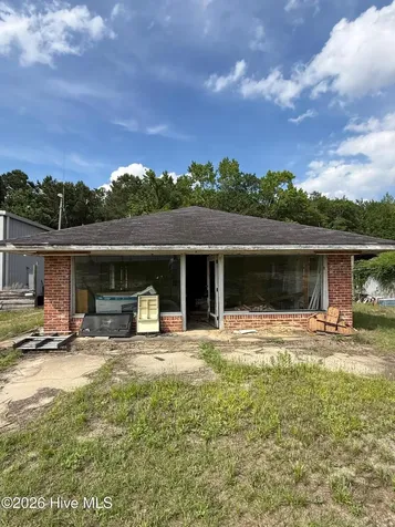 1434 Nc 53 Highway W Elizabethtown NC 28337