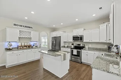 709 Appling Court Jacksonville NC 28546
