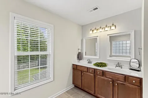 709 Appling Court Jacksonville NC 28546