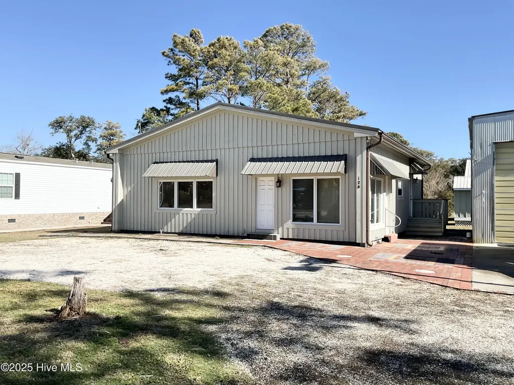 126 NE 75th Street Oak Island NC 28465