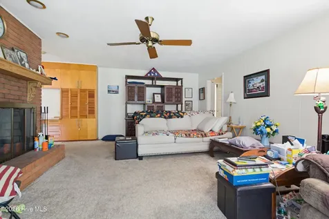 527 Edgewood Circle Whiteville NC 28472