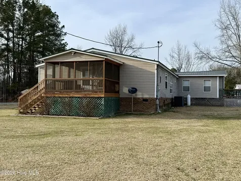 102 Belcher Road Williamston NC 27892