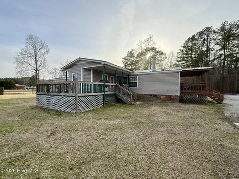 102 Belcher Road Williamston NC 27892