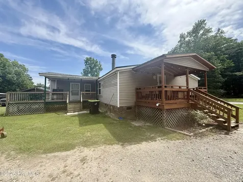102 Belcher Road Williamston NC 27892