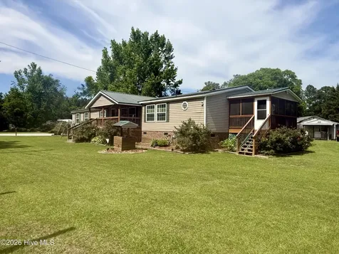 102 Belcher Road Williamston NC 27892
