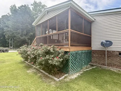 102 Belcher Road Williamston NC 27892
