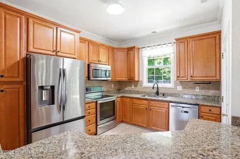 103 Southern Magnolia Court Hampstead NC 28443