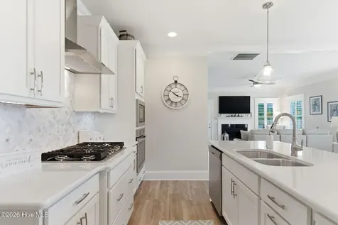 24 W Abaco Way Hampstead NC 28443