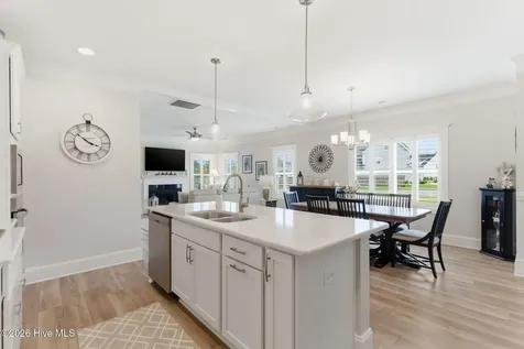 24 W Abaco Way Hampstead NC 28443
