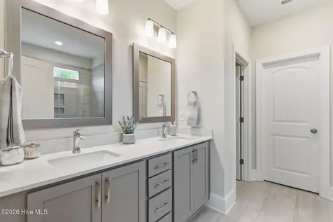 24 W Abaco Way Hampstead NC 28443