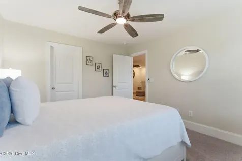 24 W Abaco Way Hampstead NC 28443