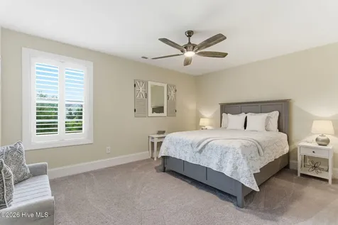 24 W Abaco Way Hampstead NC 28443