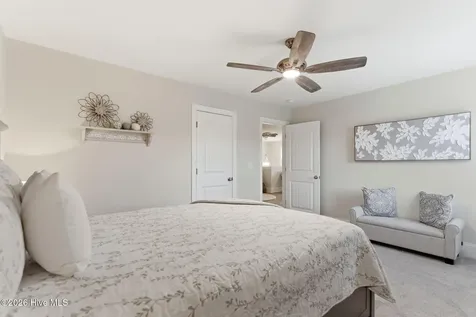 24 W Abaco Way Hampstead NC 28443