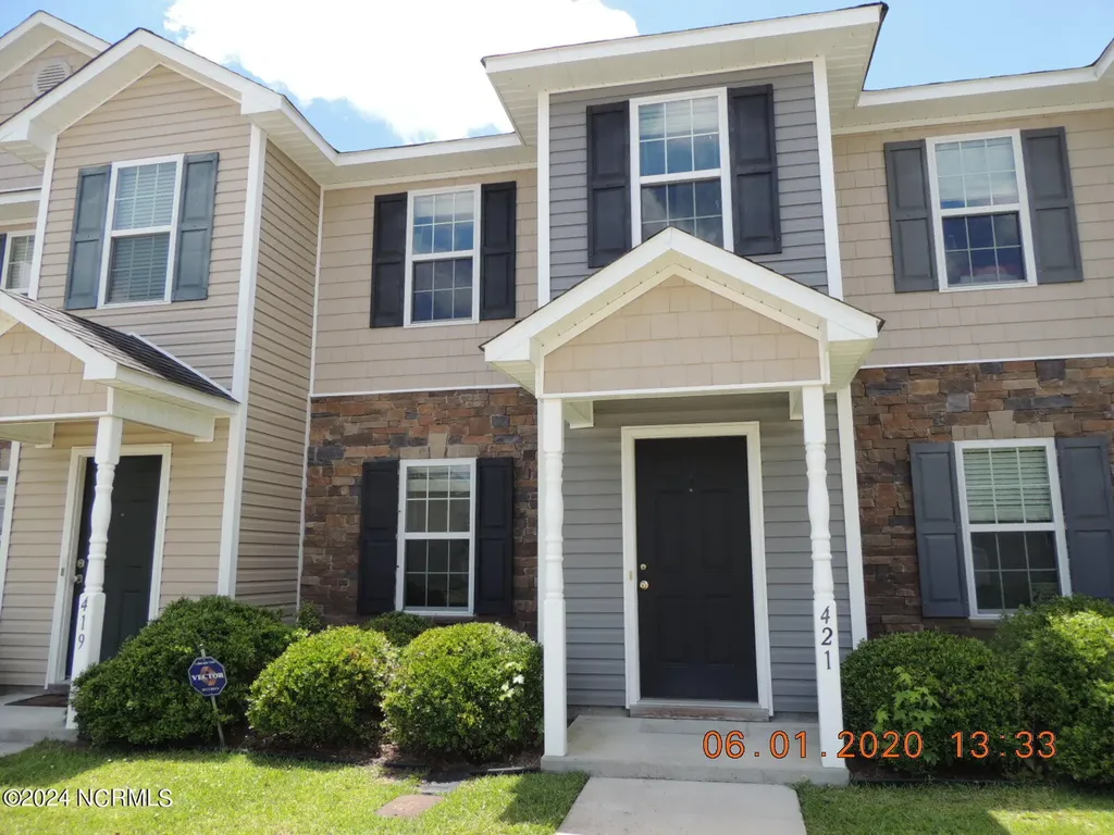 421 Falls Cove Jacksonville NC 28546