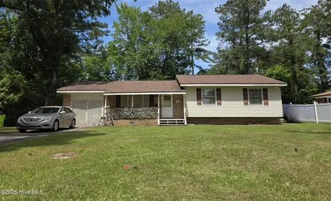 2902 Roanoke Avenue New Bern NC 28562