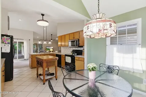 6009 Pelican Drive New Bern NC 28560