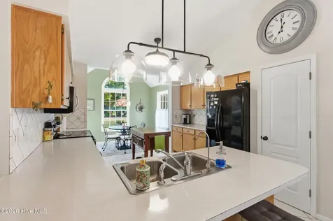 6009 Pelican Drive New Bern NC 28560