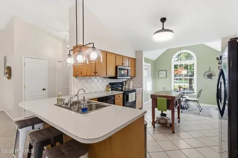 6009 Pelican Drive New Bern NC 28560