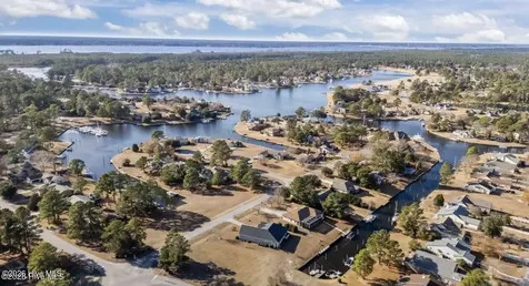 6009 Pelican Drive New Bern NC 28560