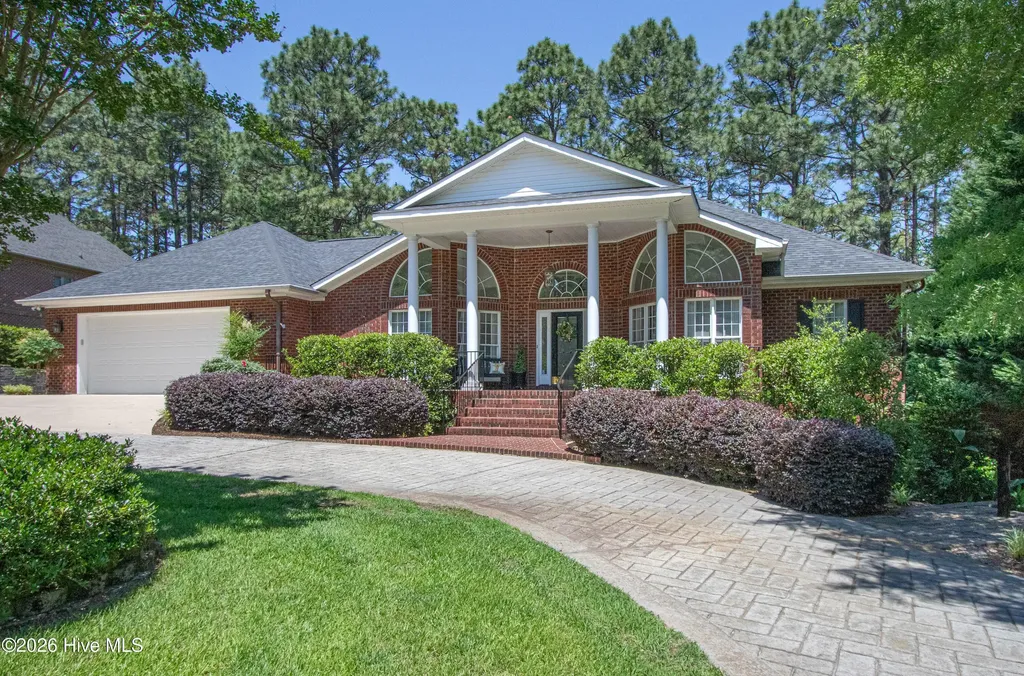 31 Juniper Creek Boulevard Pinehurst NC 28374