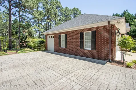 31 Juniper Creek Boulevard Pinehurst NC 28374