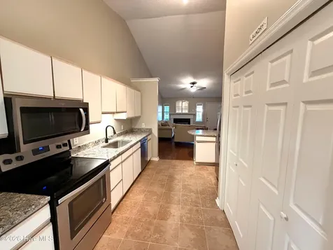 1804 Summerhaven Drive Greenville NC 27858