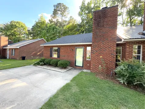 1804 Summerhaven Drive Greenville NC 27858