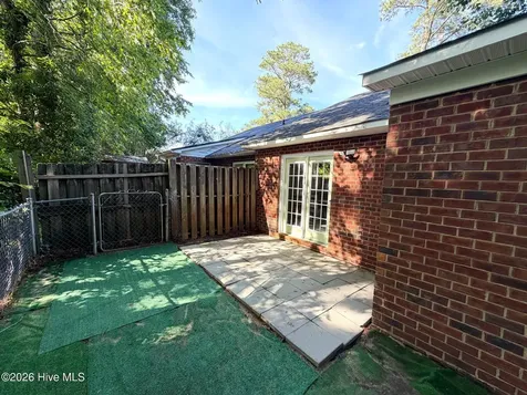 1804 Summerhaven Drive Greenville NC 27858